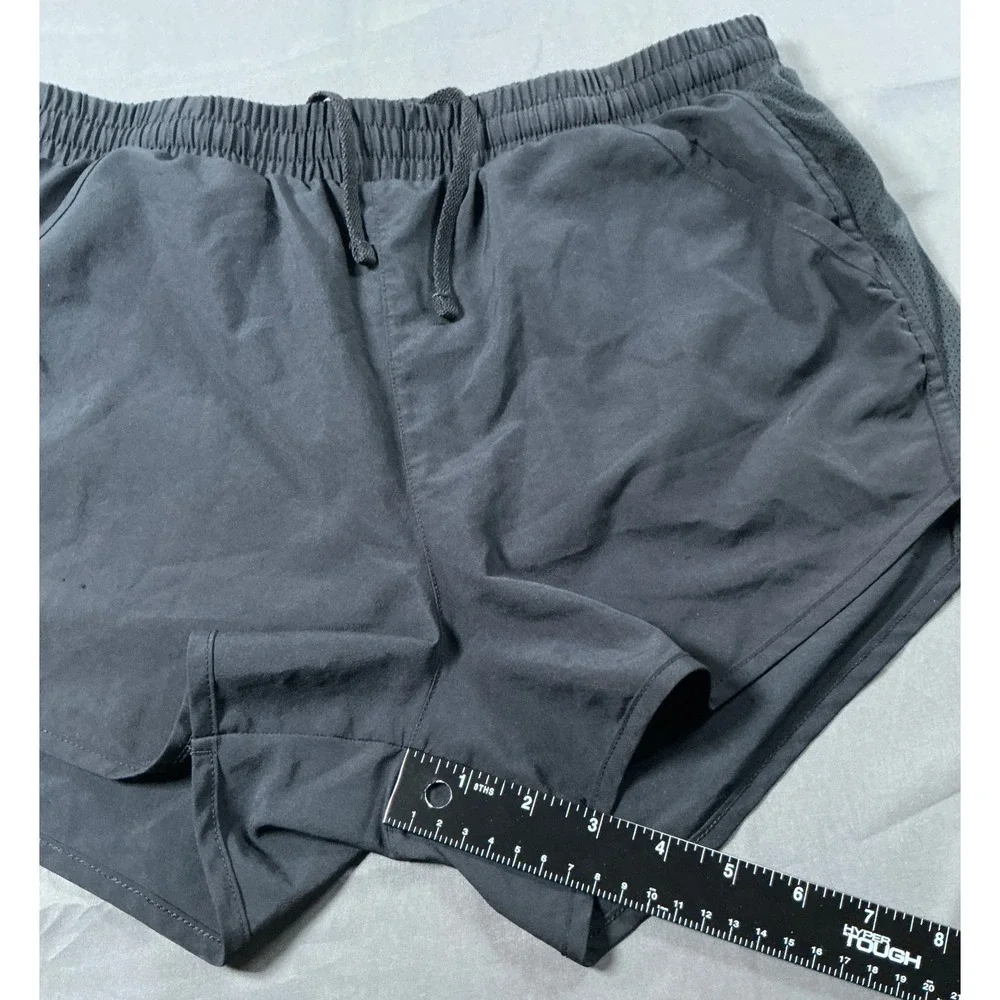 Under Armour Womens HeatGear Fly By Running Shorts Black Mesh Loose Fit Medium